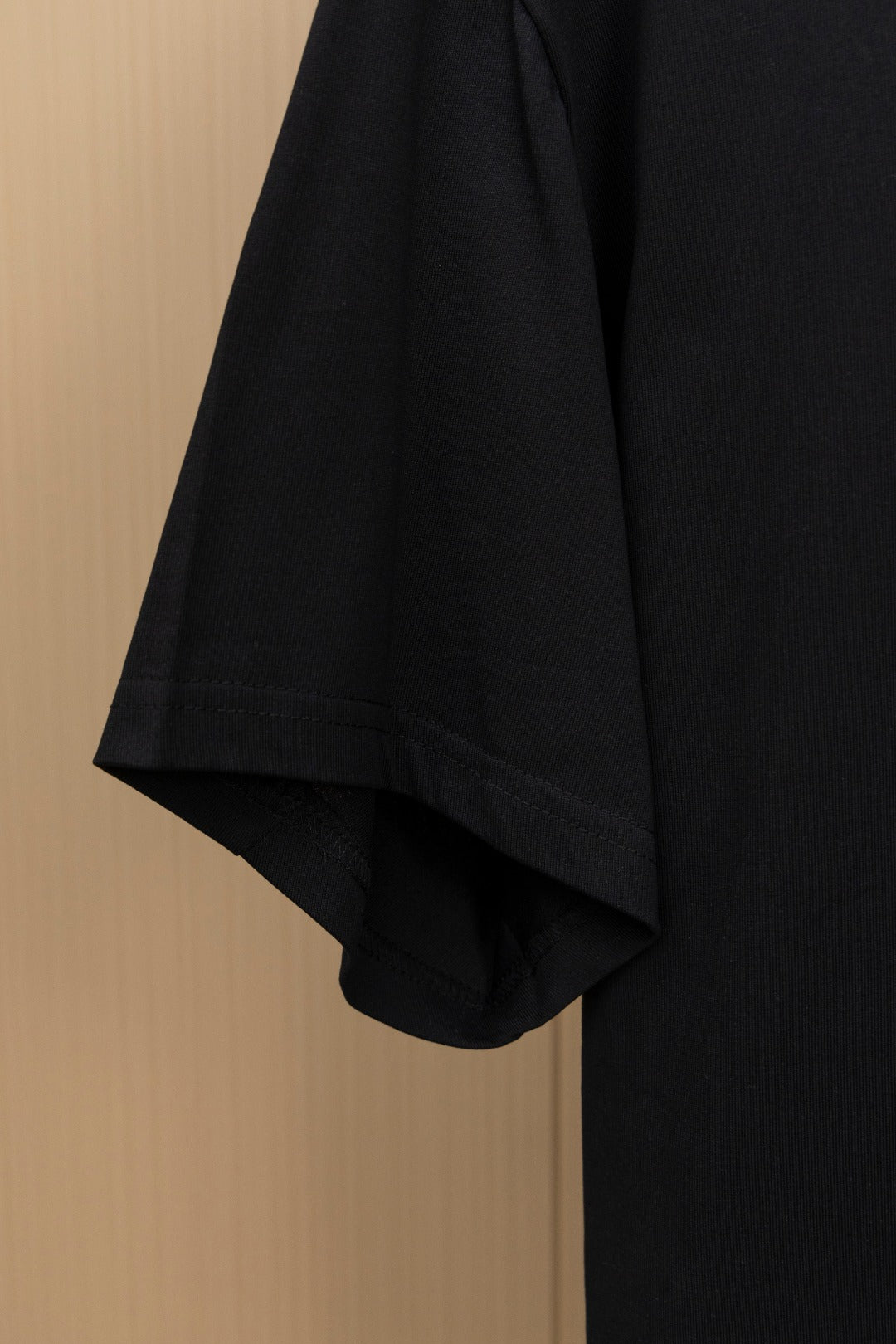 LuxluxHouse Best Quality Clothes T-shirt Arcteryx
