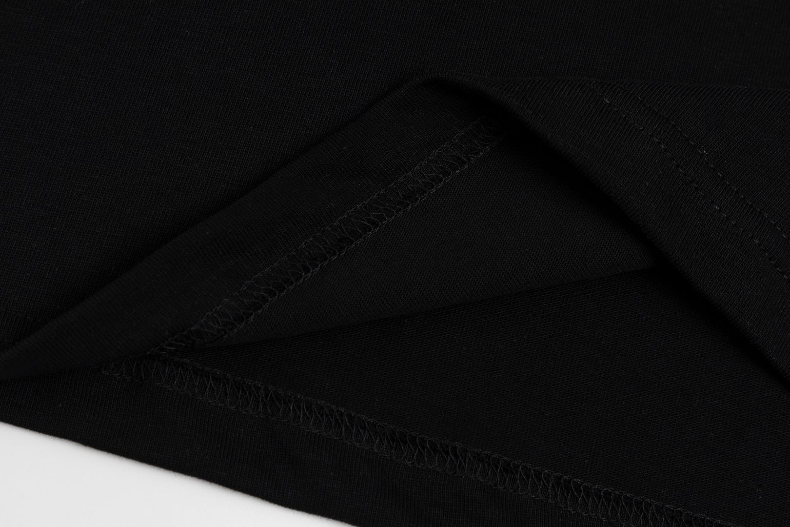 LuxluxHouse Best Quality Clothes T-shirt Chanel & Maison Margiela