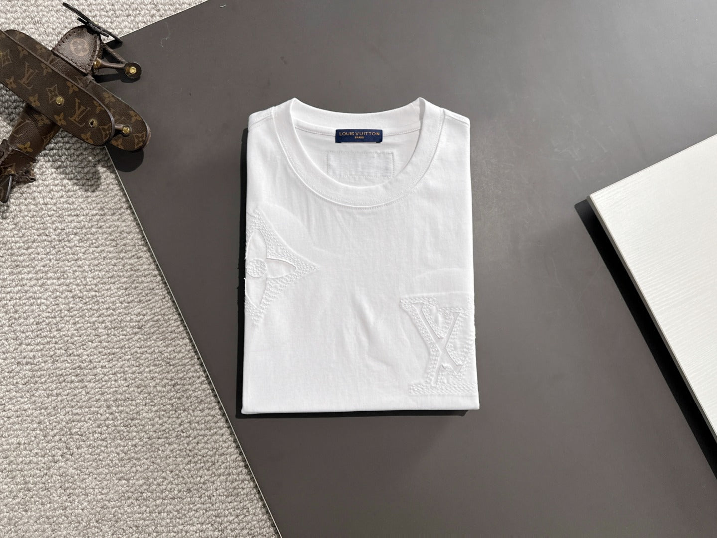 LuxluxHouse Best Quality Clothes T-shirt Louis Vuitton