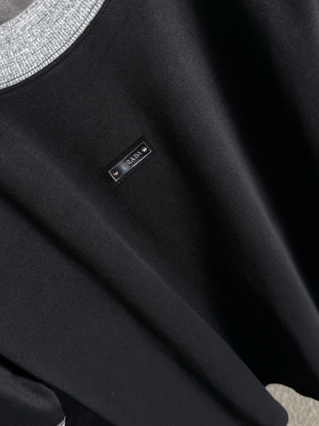LuxluxHouse Best Quality Clothes T-shirt Prada