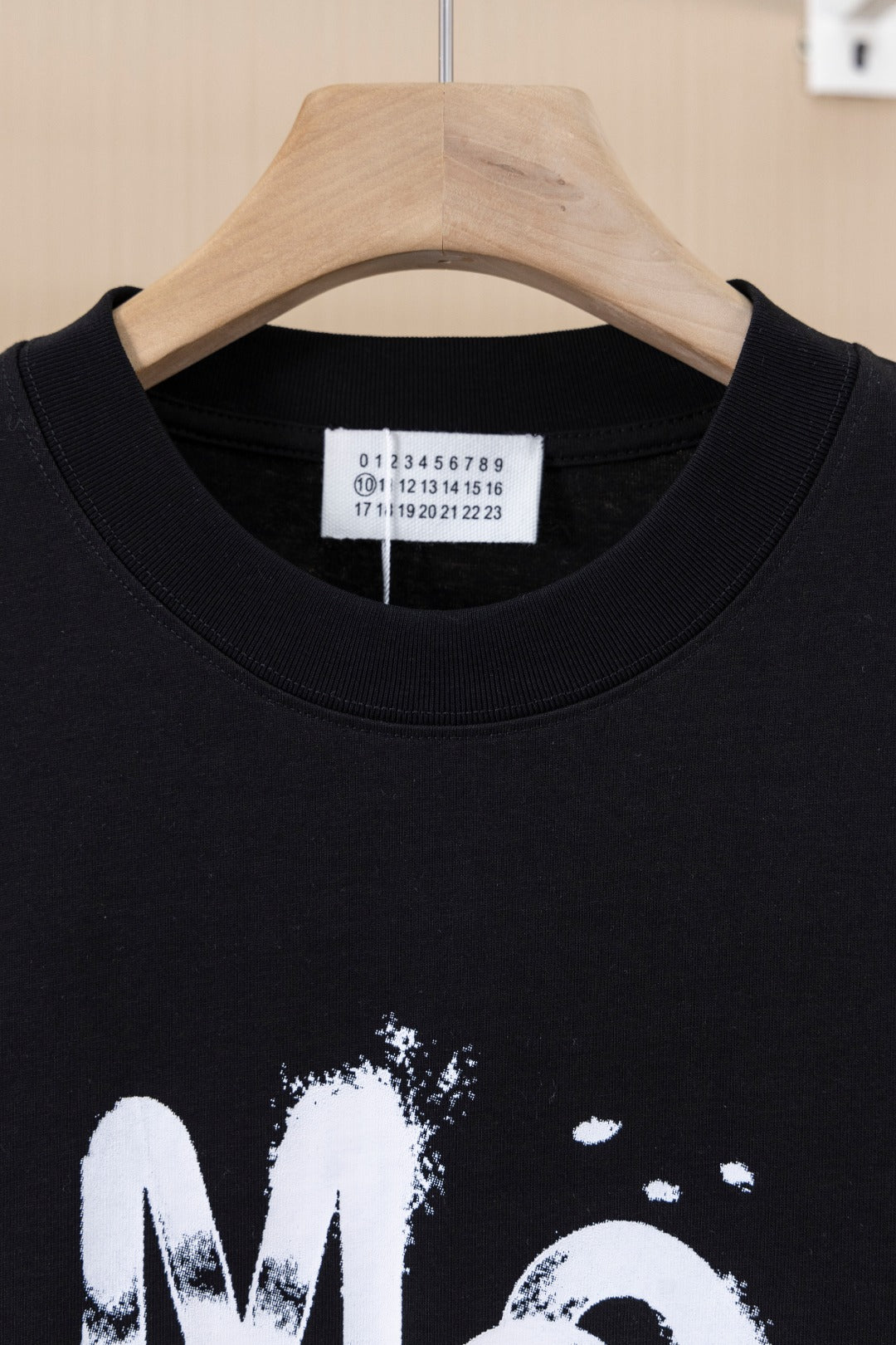 LuxluxHouse Best Quality Clothes T-shirt Chanel & Maison Margiela
