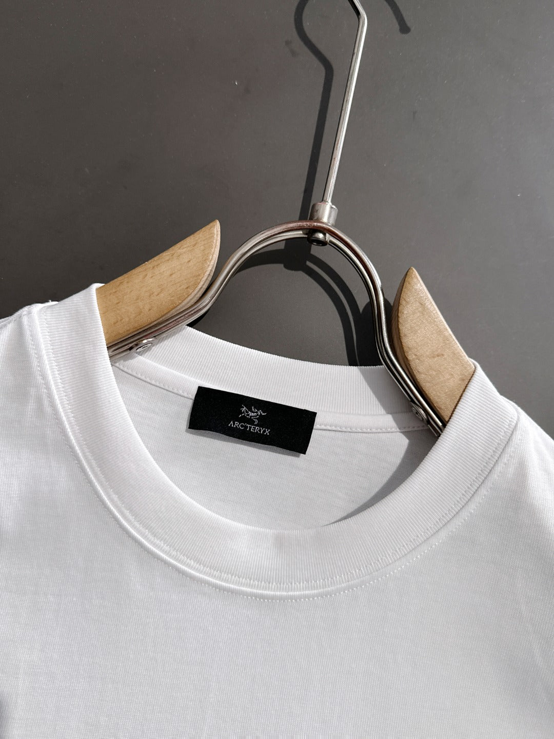 LuxluxHouse Best Quality Clothes T-shirt Arcteryx