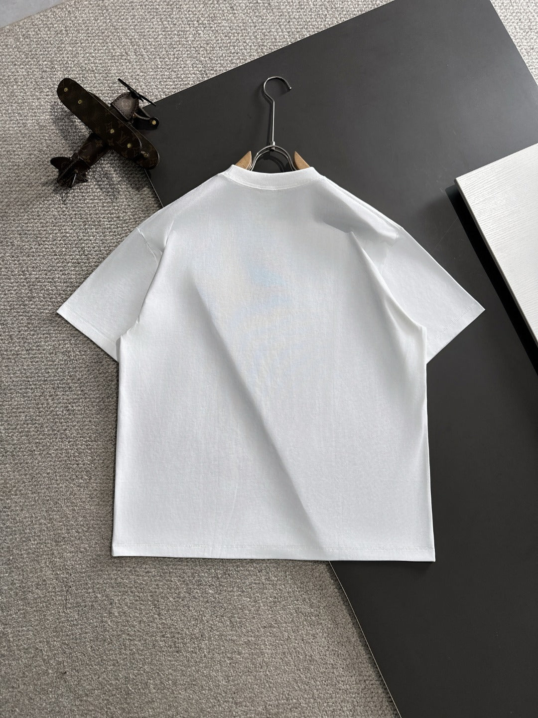 LuxluxHouse Best Quality Clothes T-shirt Loewe