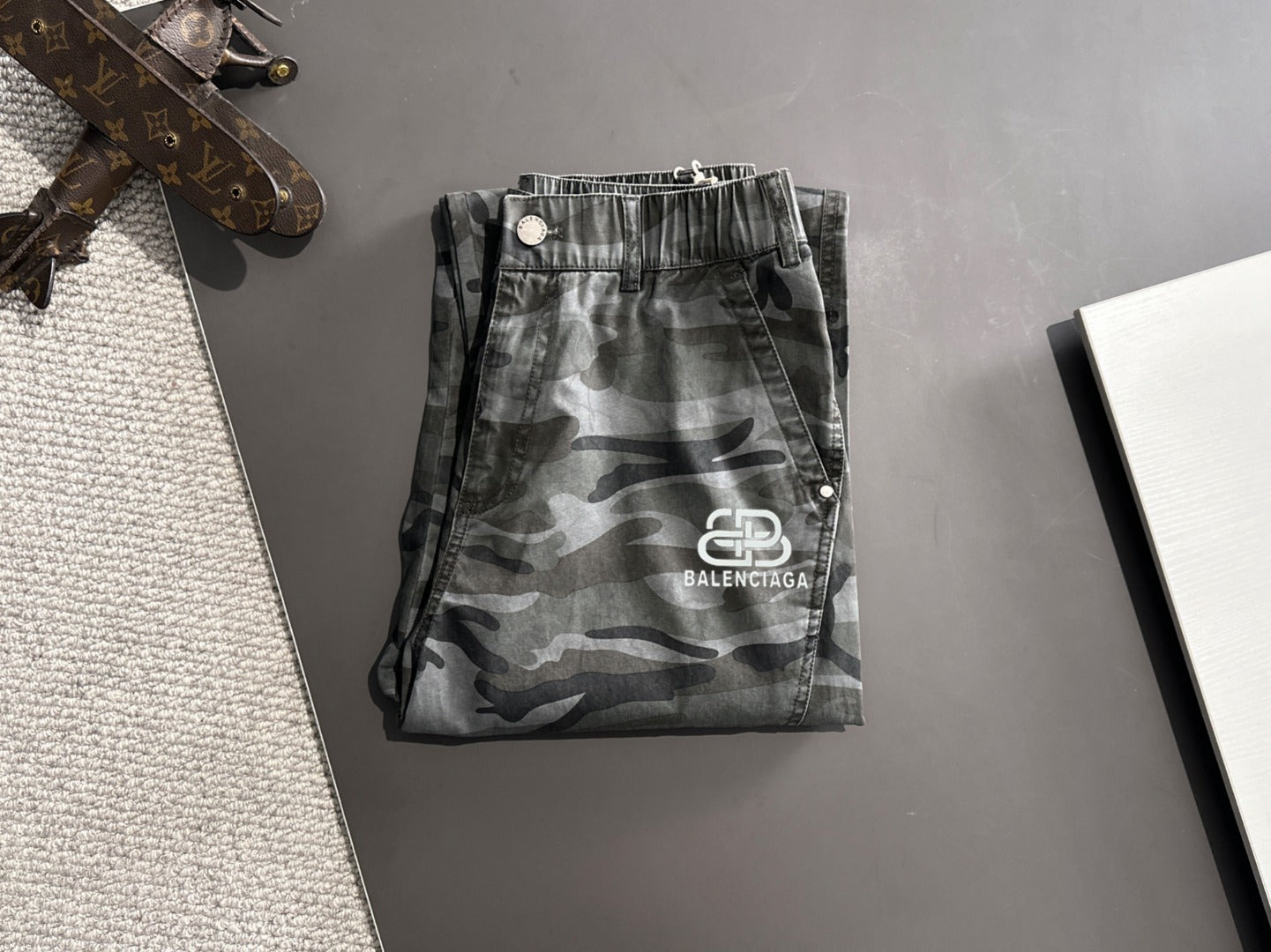 LuxluxHouse Best Quality Clothes Balenciaga Pants