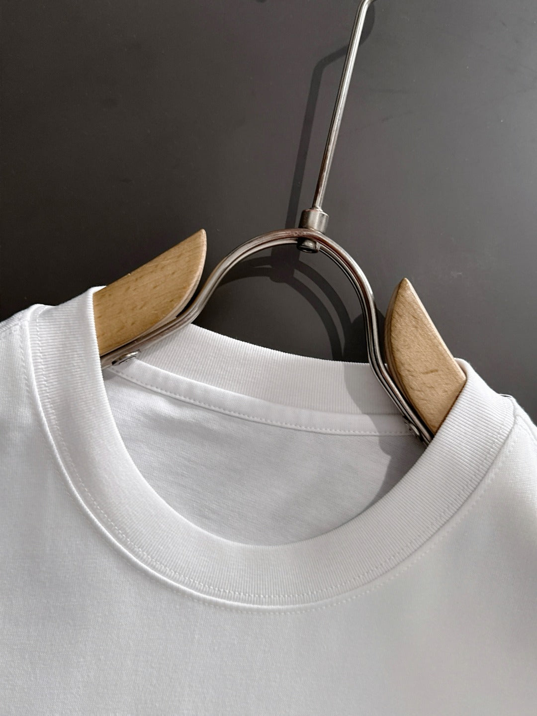 LuxluxHouse Best Quality Clothes T-shirt Loewe