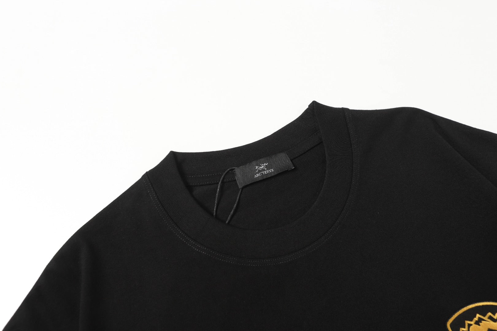 LuxluxHouse Best Quality Clothes T-shirt Arcteryx