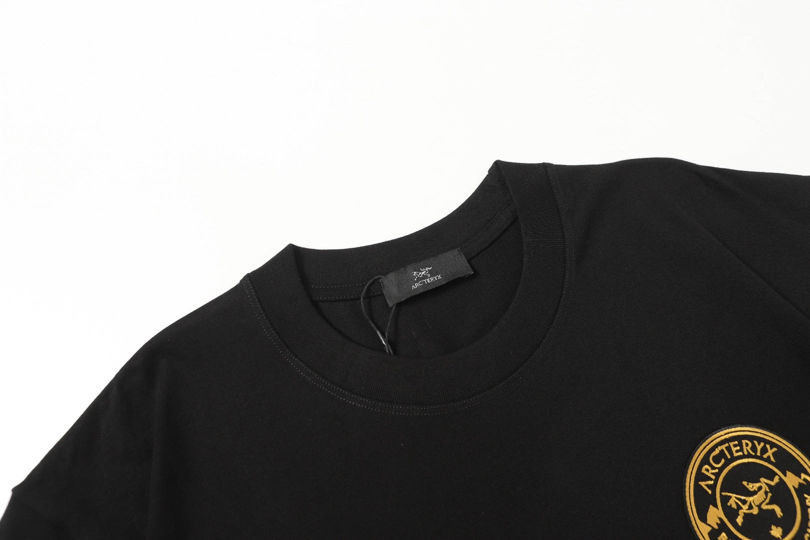 LuxluxHouse Best Quality Clothes T-shirt Arcteryx