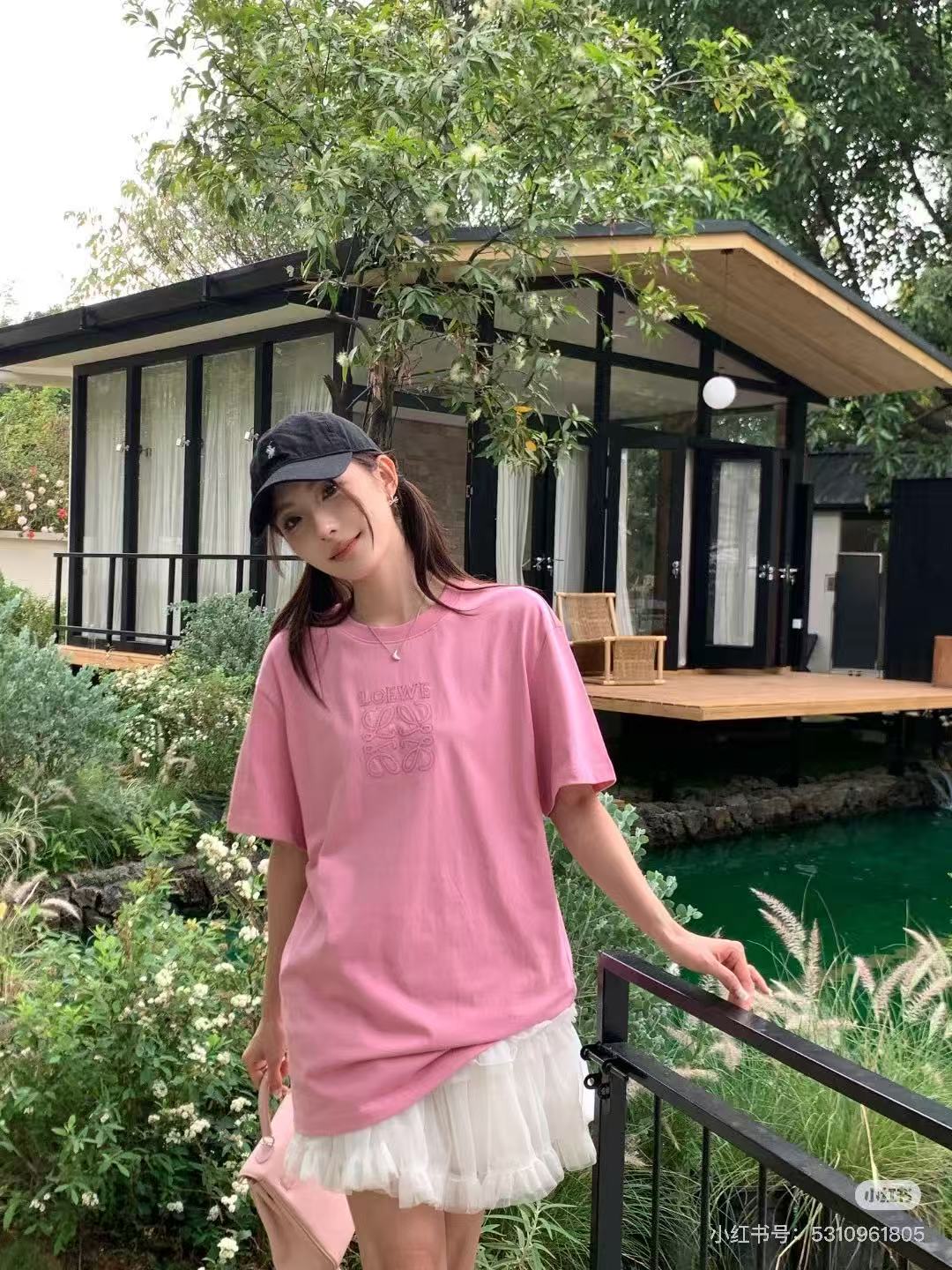 LuxluxHouse Best Quality Clothes T-shirt Loewe