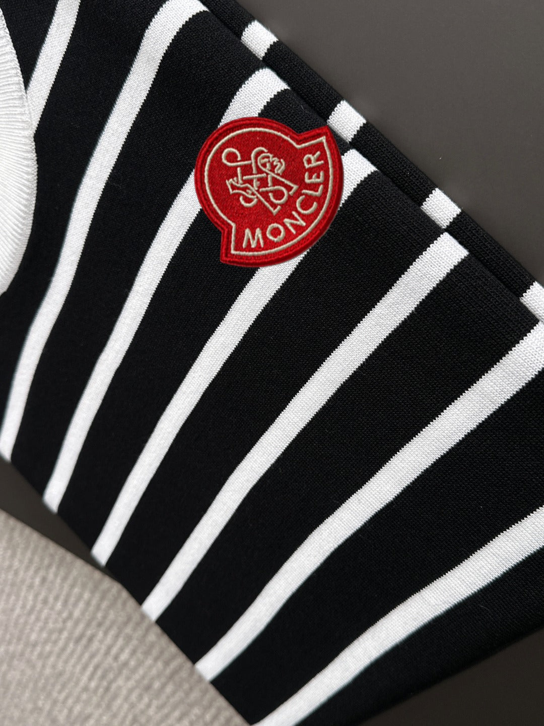 LuxluxHouse Best Quality Clothes T-shirt Moncler