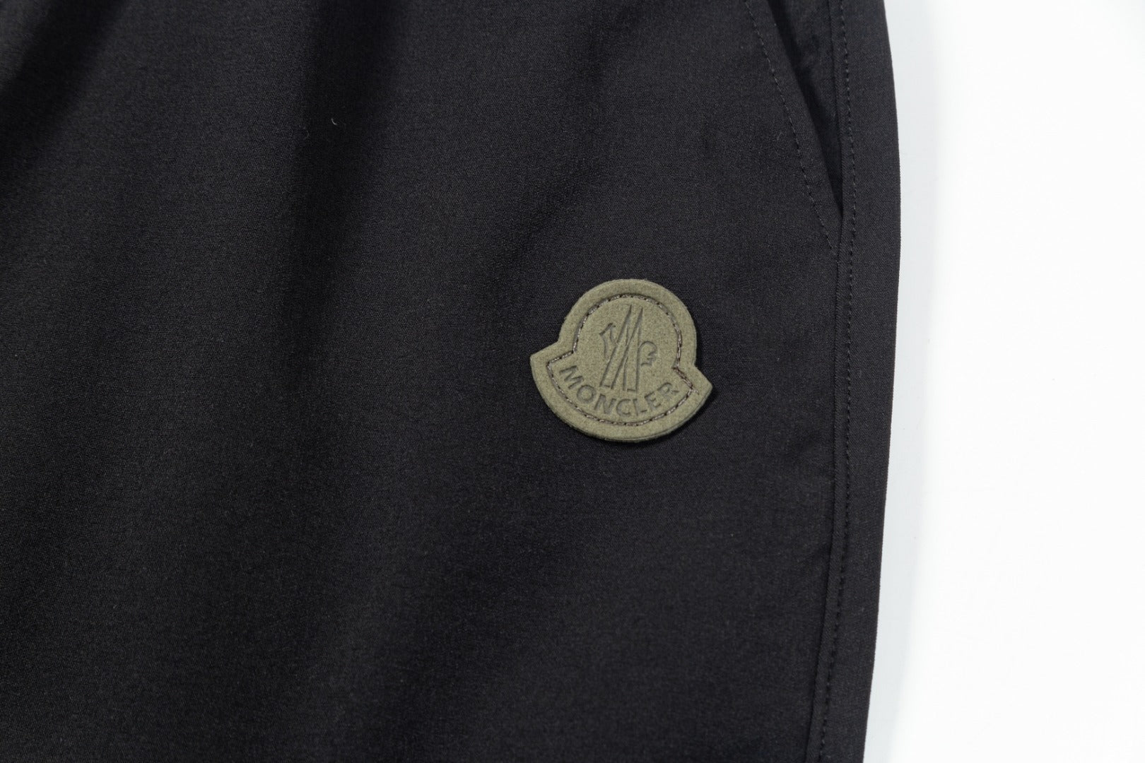LuxluxHouse Best Quality Clothes Pants Moncler