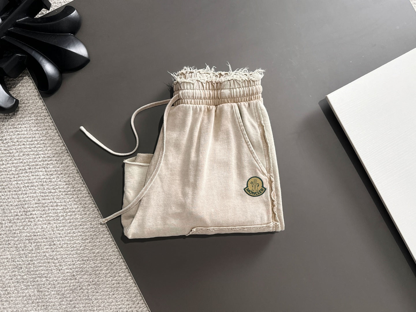 LuxluxHouse Best Quality Clothes Pants Moncler