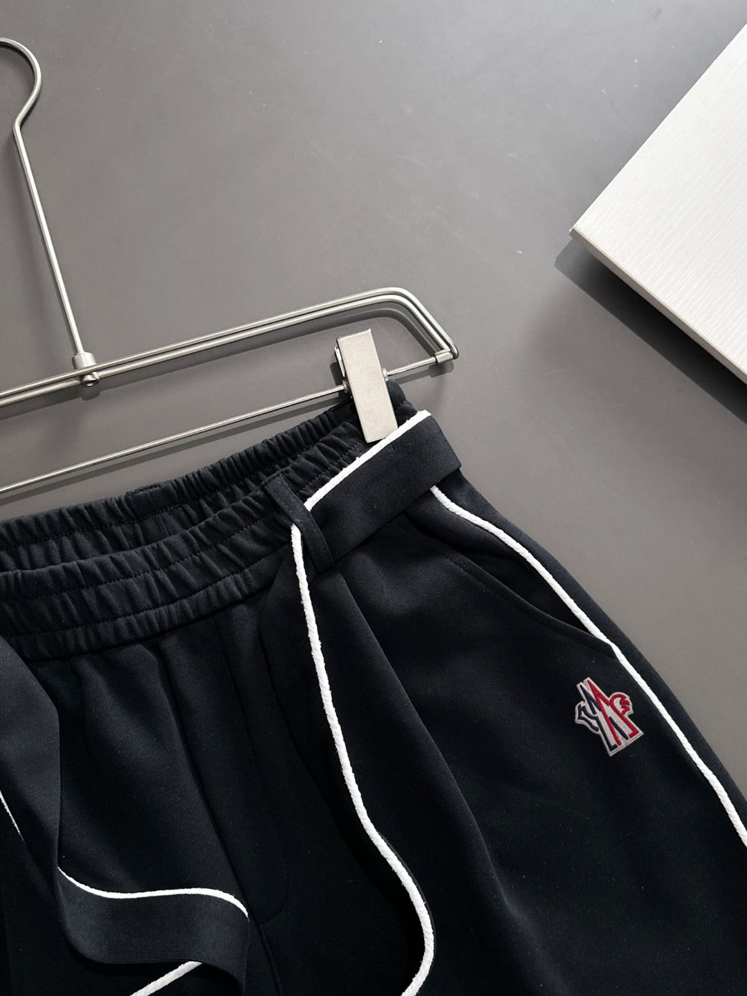 LuxluxHouse Best Quality Clothes Pants Moncler