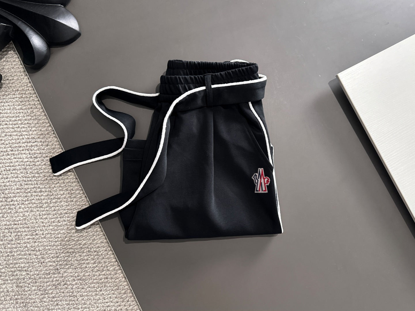 LuxluxHouse Best Quality Clothes Pants Moncler