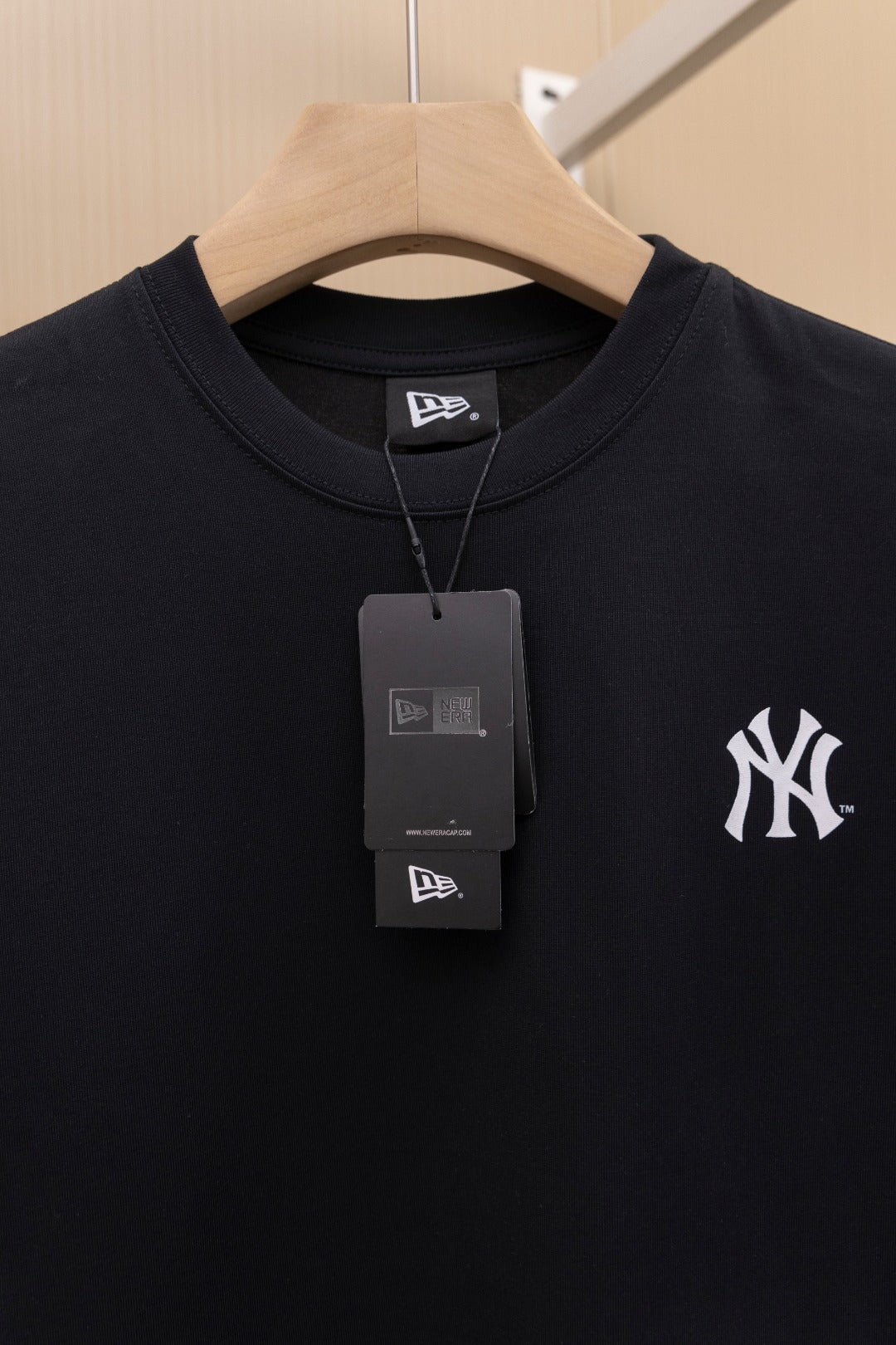 LuxluxHouse Best Quality Clothes The North Face & MLB T-shirt