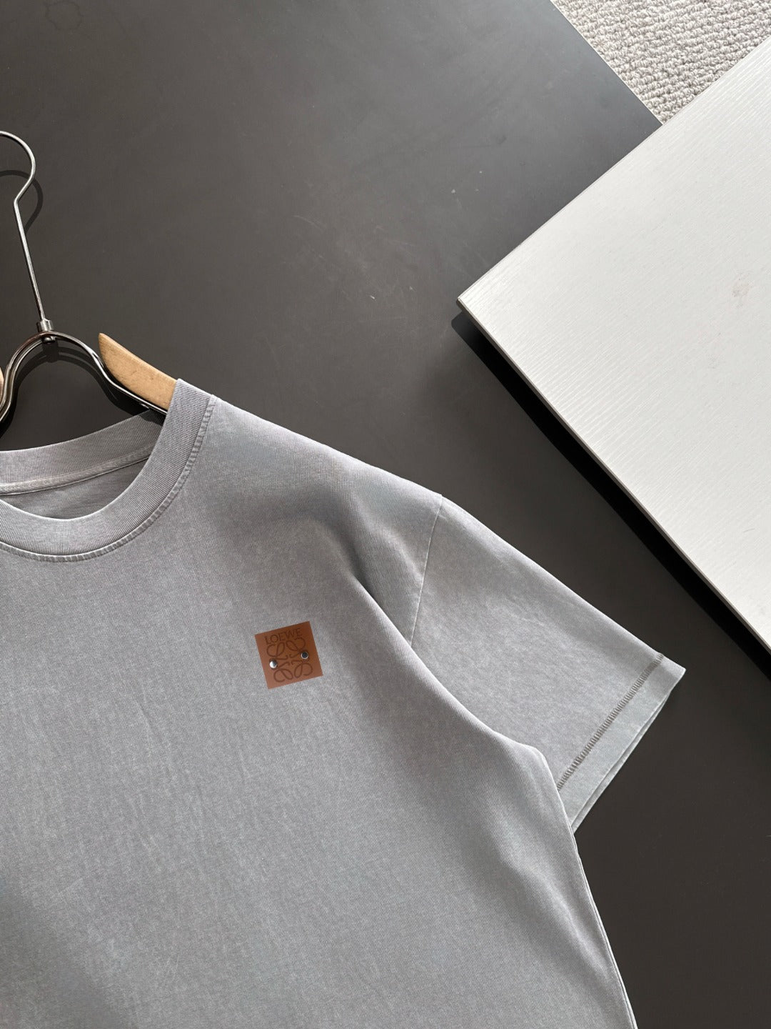 LuxluxHouse Best Quality Clothes T-shirt Loewe
