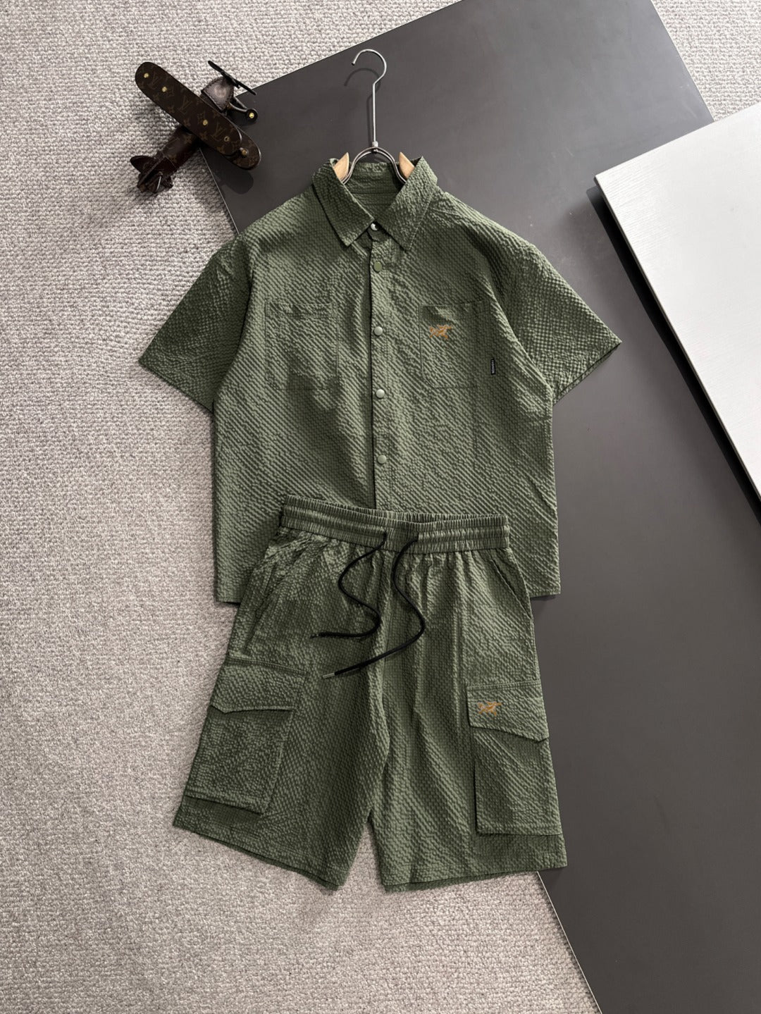 LuxluxHouse Best Quality Clothes T-shirt Arcteryx