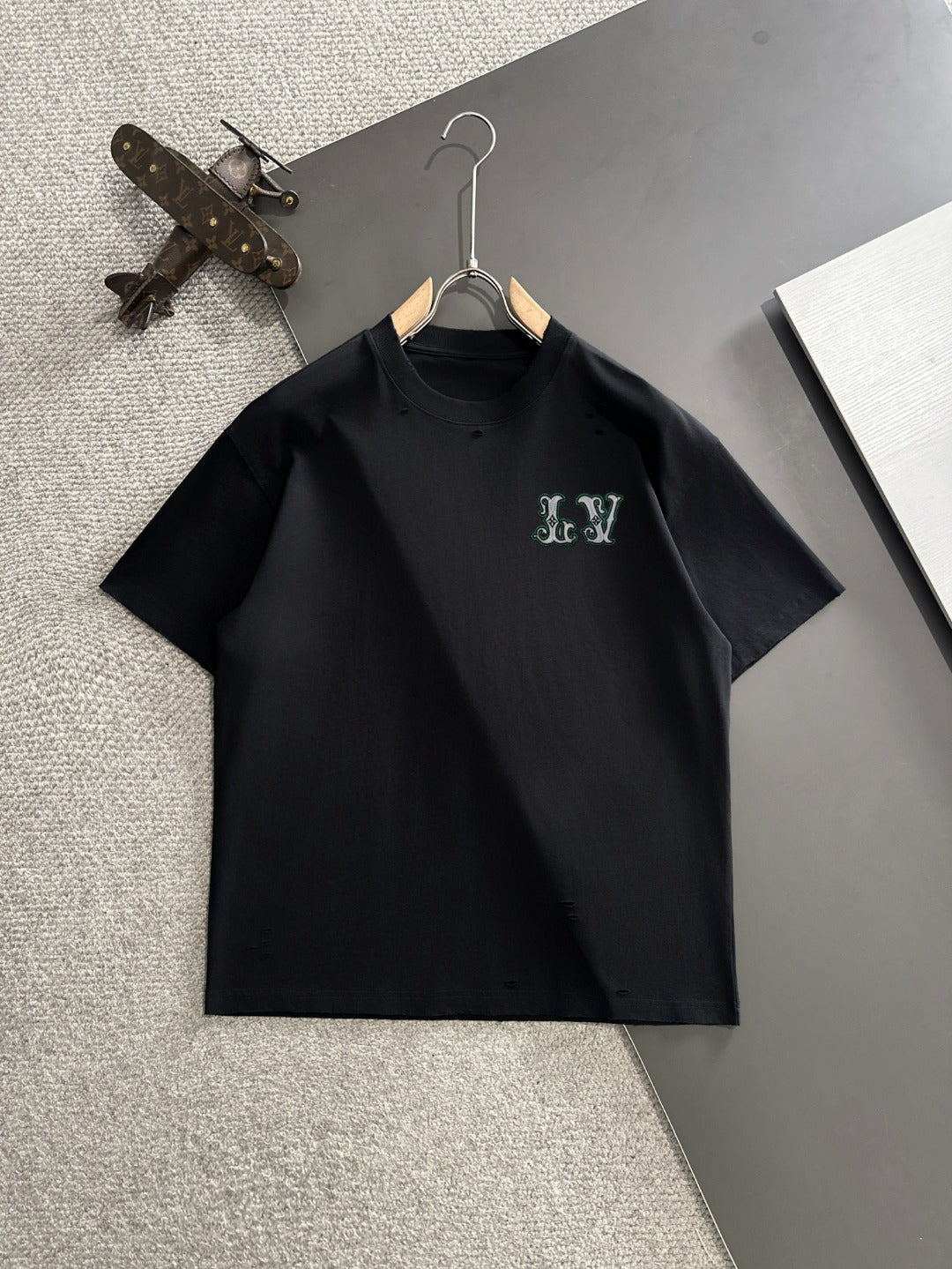 LuxluxHouse Best Quality Clothes T-shirt Louis Vuitton