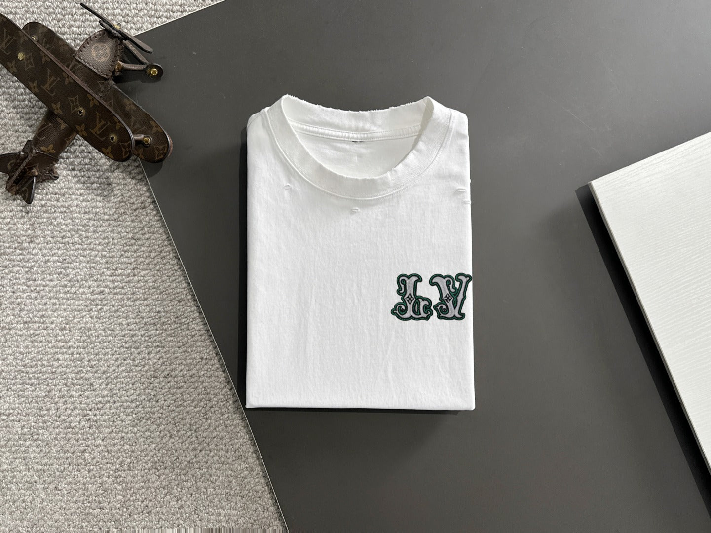 LuxluxHouse Best Quality Clothes T-shirt Louis Vuitton