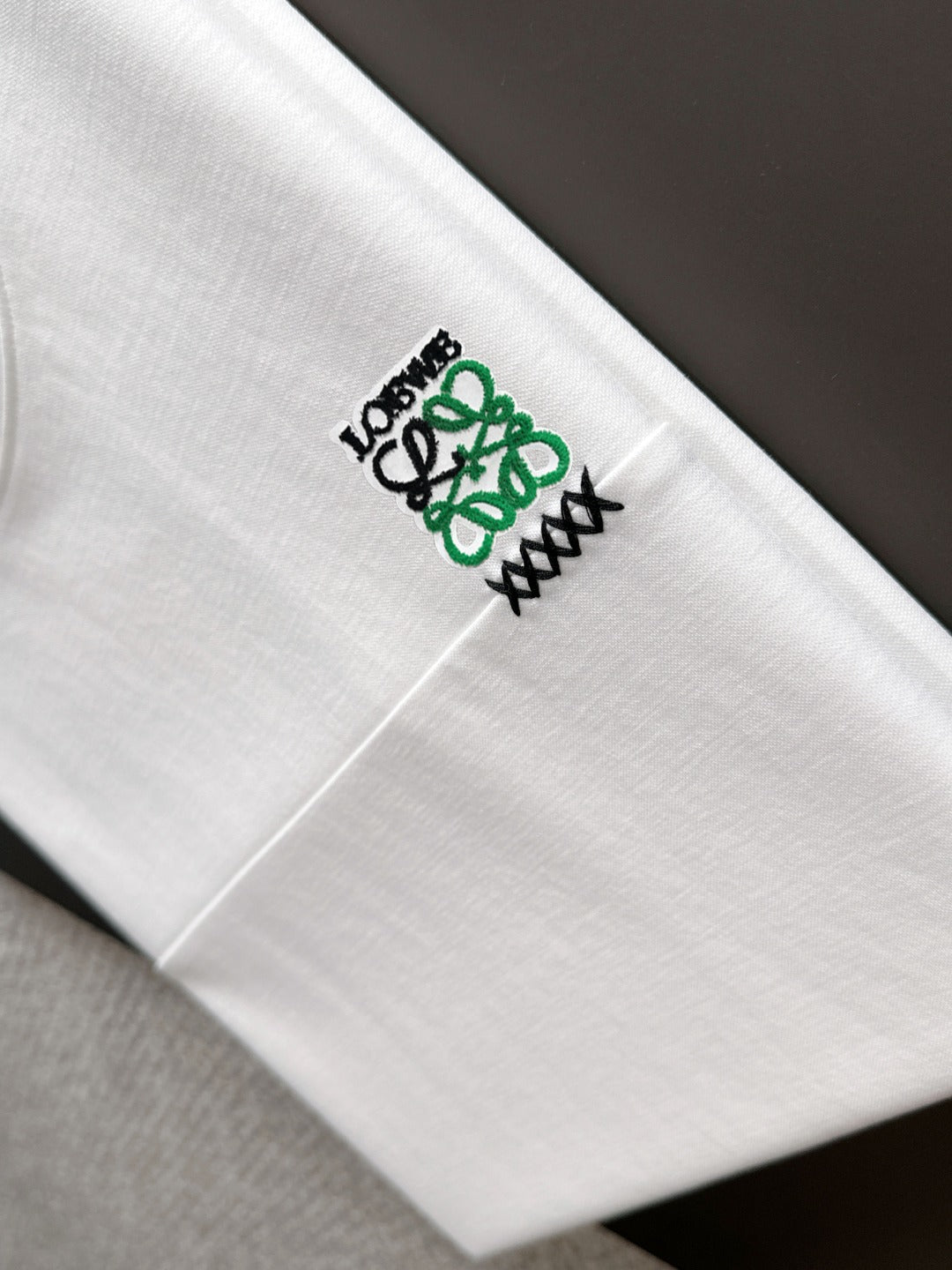 LuxluxHouse Best Quality Clothes T-shirt Loewe