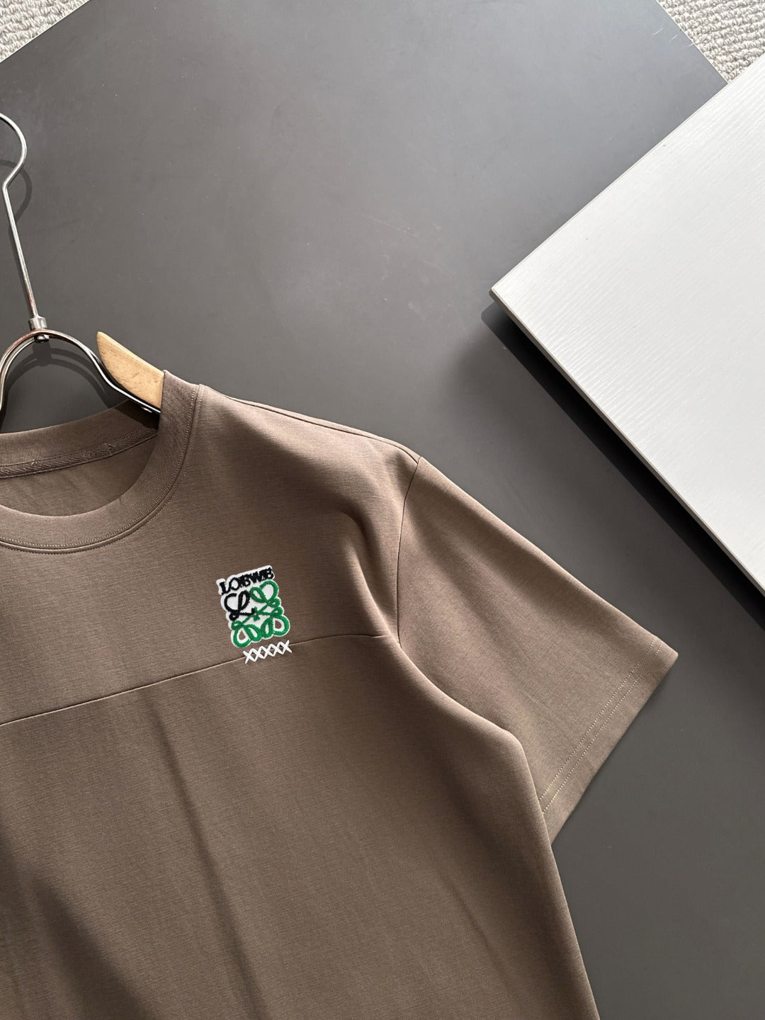 LuxluxHouse Best Quality Clothes T-shirt Loewe