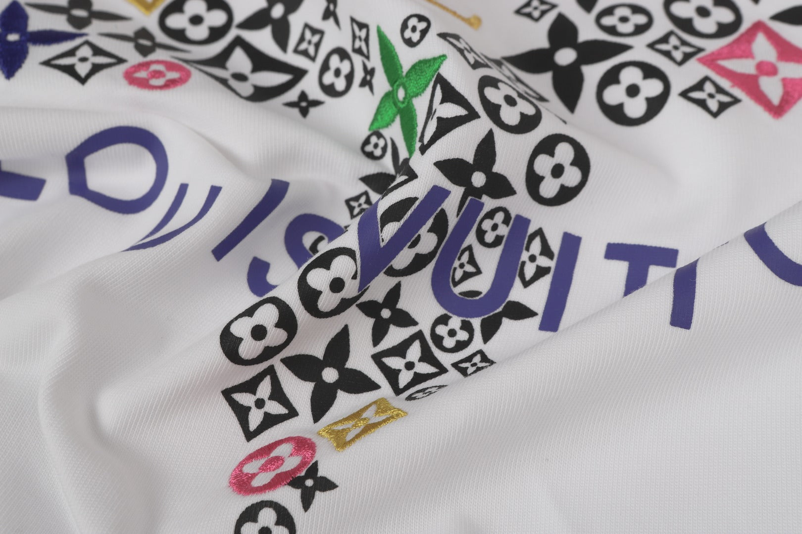 LuxluxHouse Best Quality Clothes T-shirt Louis Vuitton