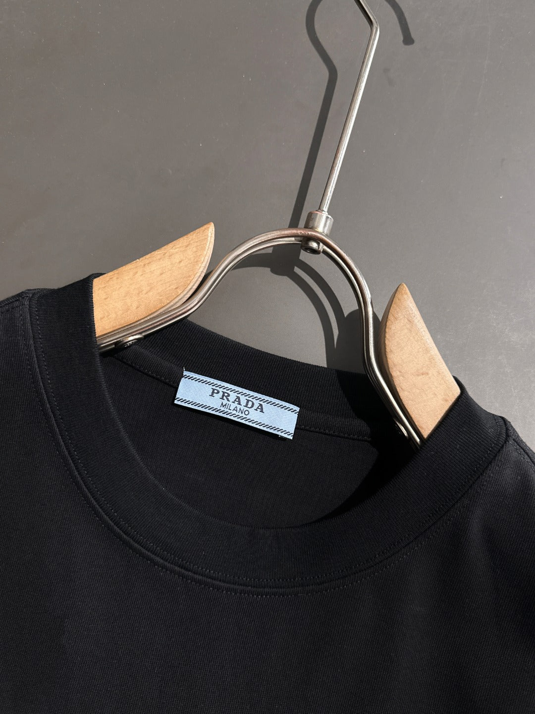 LuxluxHouse Best Quality Clothes T-shirt Prada