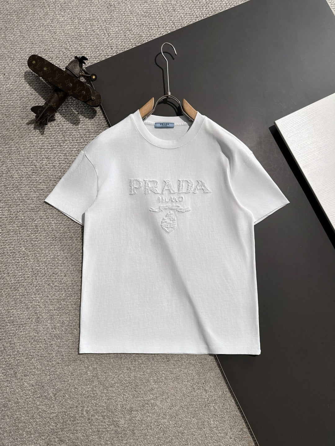LuxluxHouse Best Quality Clothes T-shirt Prada