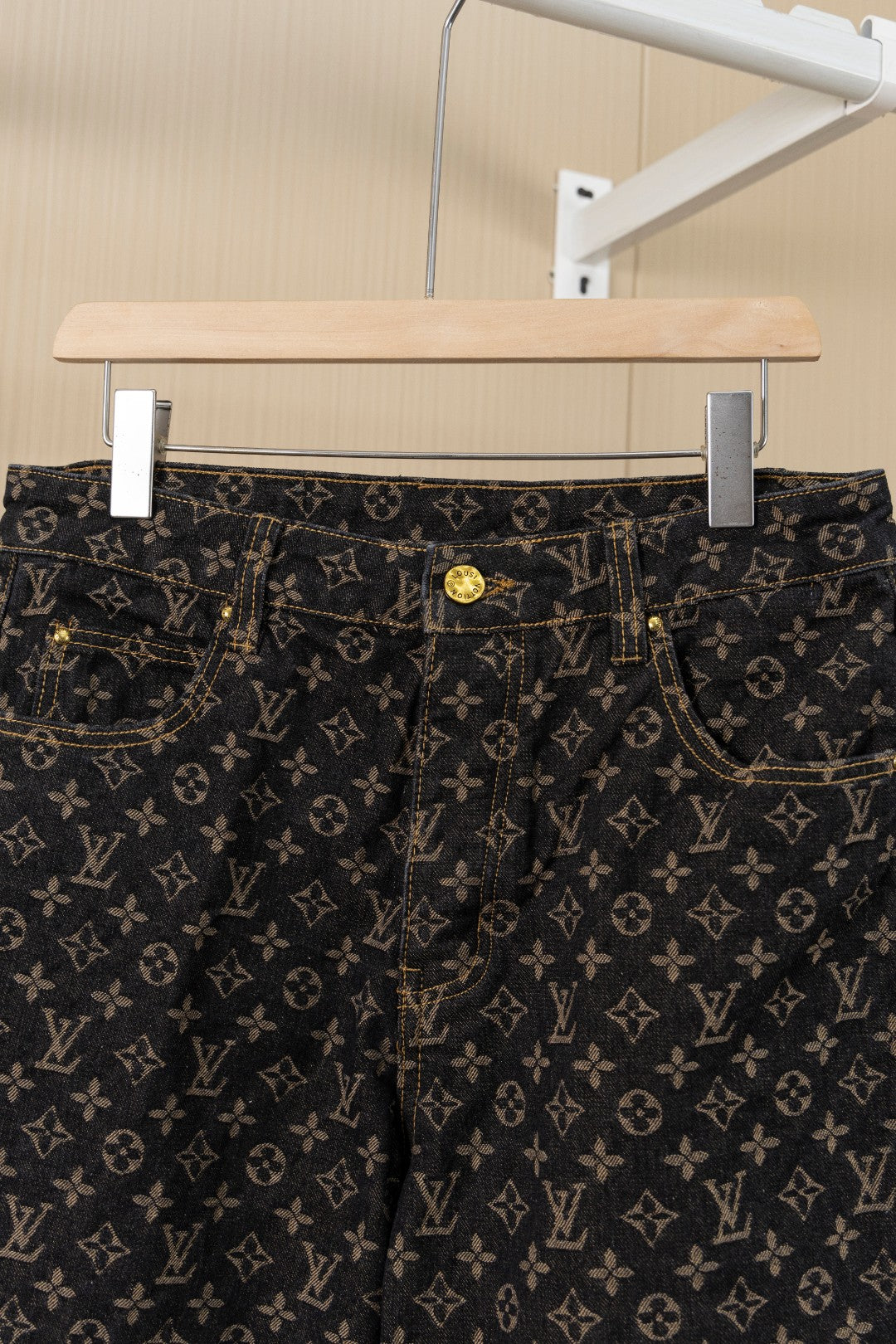 LuxluxHouse Best Quality Clothes Pants Louis Vuitton