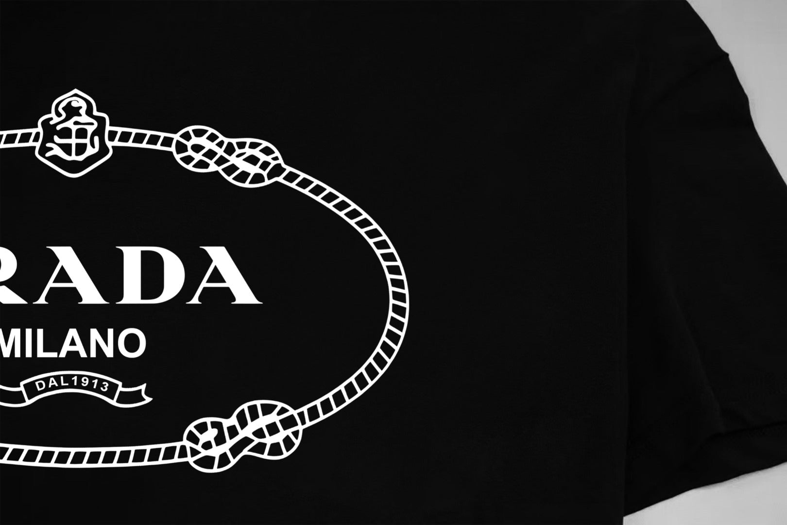 LuxluxHouse Best Quality Clothes T-shirt Prada