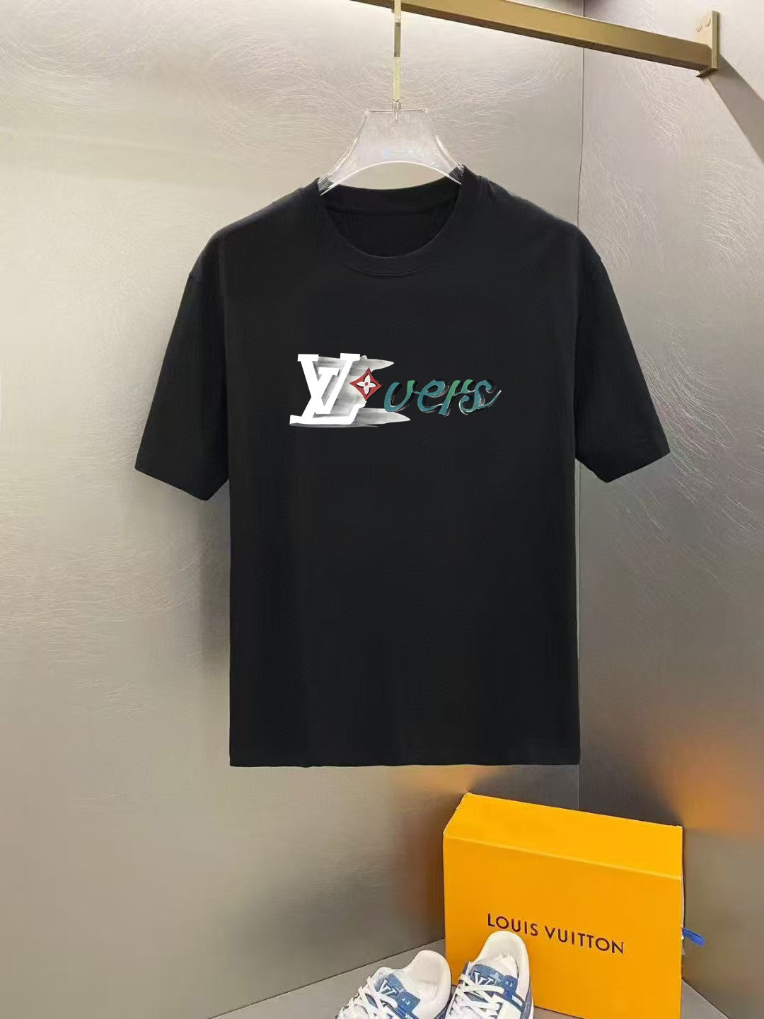 LuxluxHouse Best Quality Clothes T-shirt Louis Vuitton