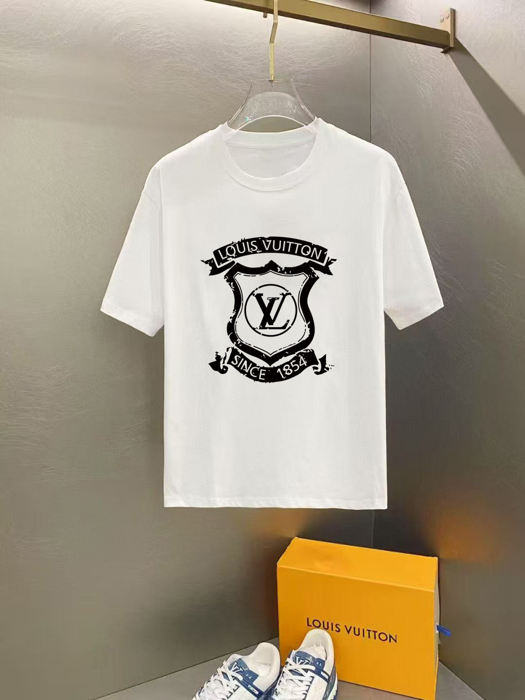 LuxluxHouse Best Quality Clothes T-shirt Louis Vuitton