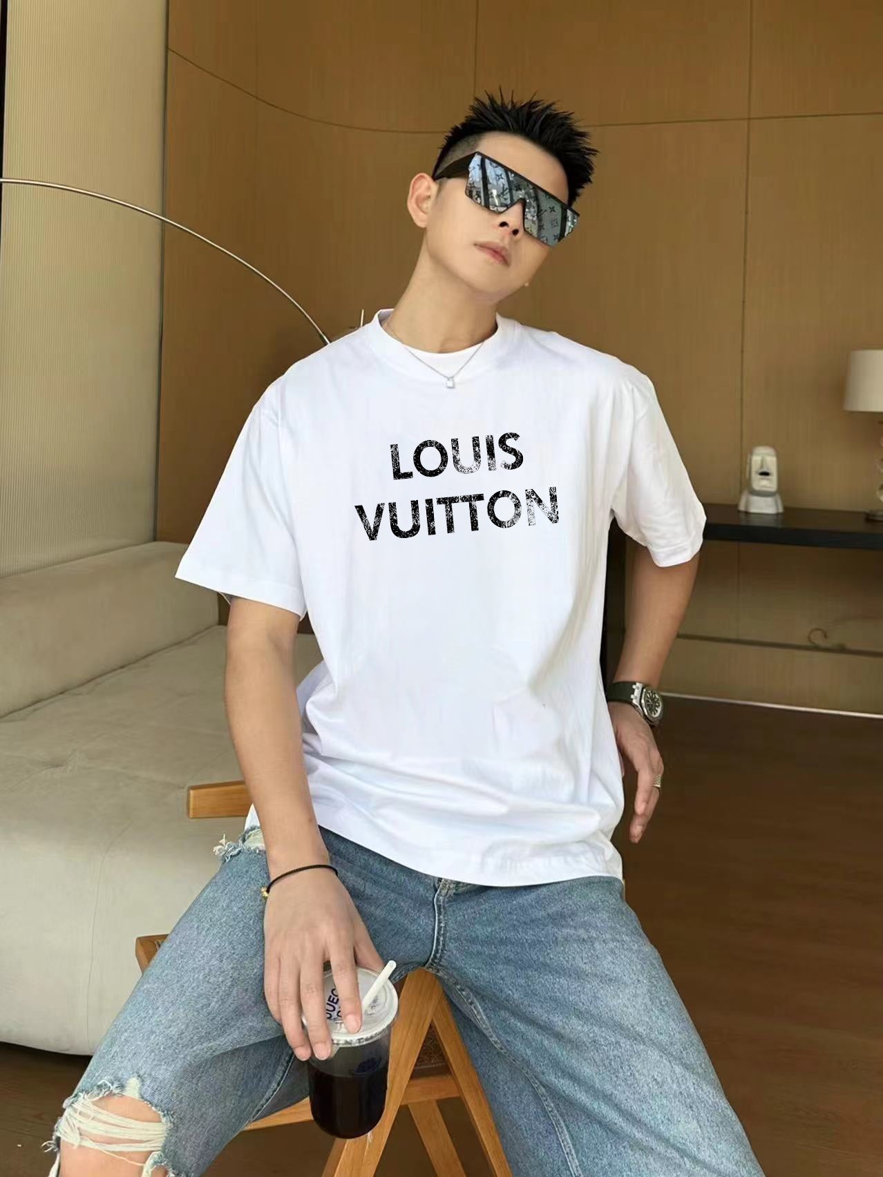 LuxluxHouse Best Quality Clothes T-shirt Louis Vuitton